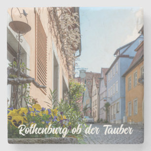 Farbenfrohe Straße in Rothenburg ob der Tauber Steinuntersetzer
