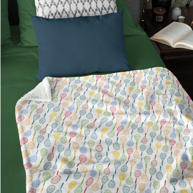 Farbenfrohe Tennisschläger gestempelt auf weißem U Fleecedecke (Von Creator hochgeladen)