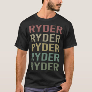 Farbenfrohe Textkunst - Ryder Name T-Shirt