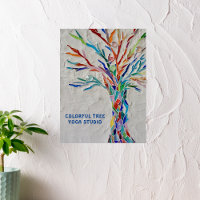 Farbenfrohe Tree Yoga Studio
