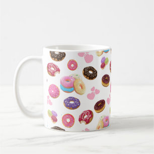 Farbenfrohe und geschmackvolle Donuts und Herz Kaffeetasse