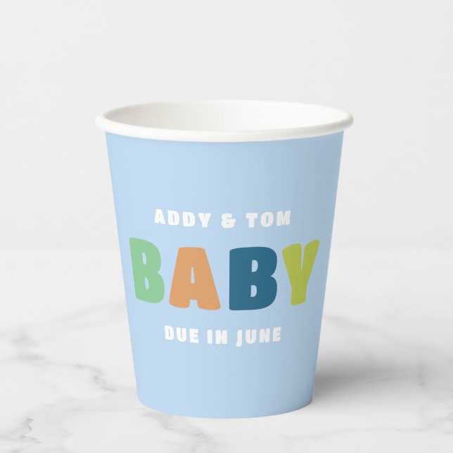 Farbenfrohe und lustige junge Babydusche Pappbecher (Vorderseite)
