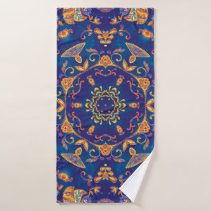 Farbenfrohe Wasserfarbe Kaleidoskop mandala. Orien Badehandtuch