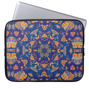 Farbenfrohe Wasserfarbe Kaleidoskop mandala. Orien Laptopschutzhülle