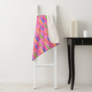 Farbenfrohe Weihnachtsbaum Pop Art Pink Sherpadecke