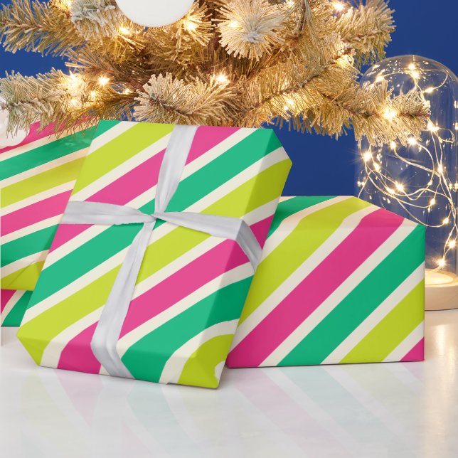 Farbenfrohe weiße Streifen Modernes Grün der Weihn Geschenkpapier (Feiertage)