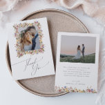 Farbenfrohe Wildblume | Wiesenflatter-Foto Dankeskarte<br><div class="desc">Diese farbenfrohe Wildblume | Wiese flaches Foto Dankeschön Karte ist perfekt für Ihre einfache, whimsical boho Regenbogen Sommer Hochzeit. Die hellen, zauberhaften Rosa-, Gelb-, Orange- und Goldfloralen verleihen diesem Produkt das Gefühl eines minimalistisch eleganten Vintagen Hippie-Frühlingsgartens. Das moderne Design ist künstlerisch und zart und zeigt eine klassische erdige Wiese in...</div>