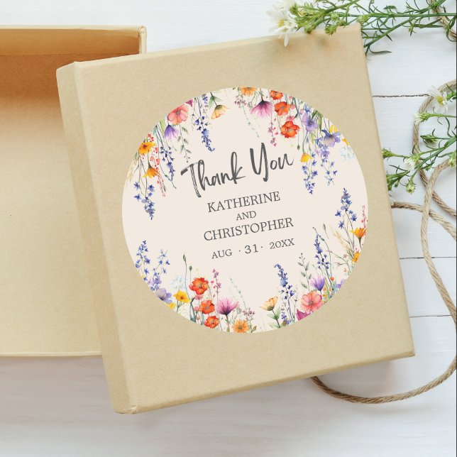 Farbenfrohe Wildblumen Elegante Hochzeit Vielen Da Runder Aufkleber (Colorful Wildflowers Wedding Thank You Sticker with purple, orange, red, yellow flowers.)