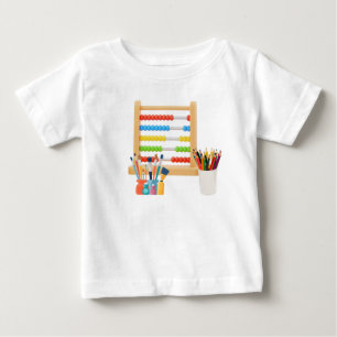 Farbenfroher Abacus mit Bleistiften & Pinseln - Ki Baby T-shirt