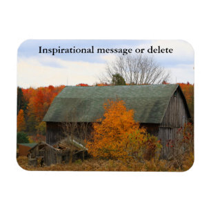 Farbenfroher Fall Foliage Alter Bauernhof Stall Magnet