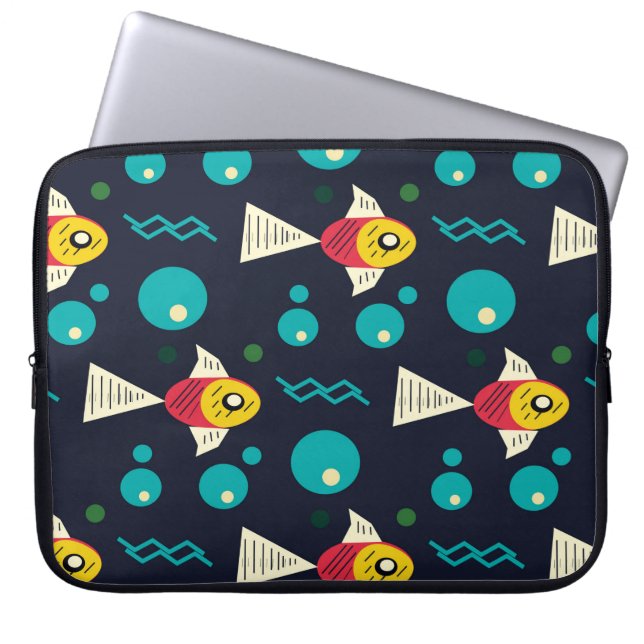 Farbenfroher Fisch mit Wellen im Meer. Geometrie Laptopschutzhülle (Vorderseite)