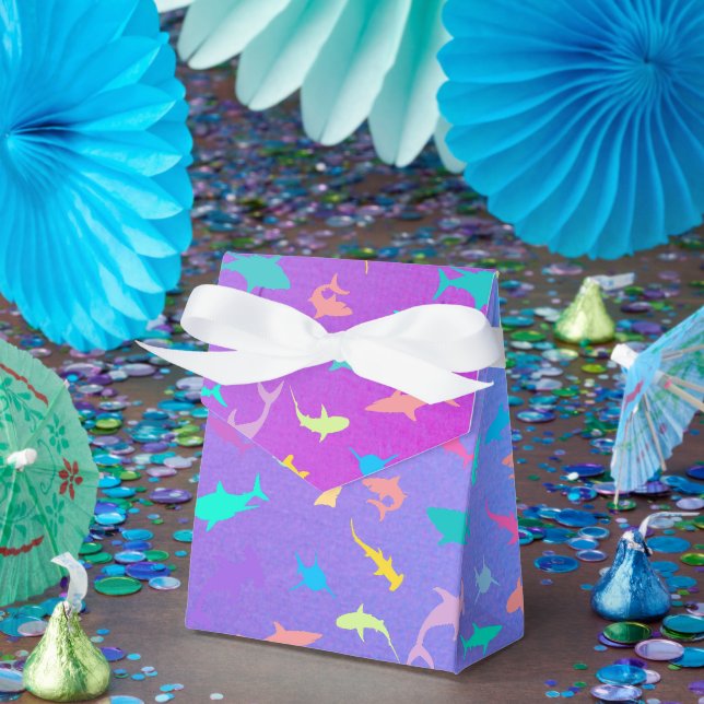 Farbenfroher Hai unter dem Party der Meeresschule Geschenkschachtel (Party)