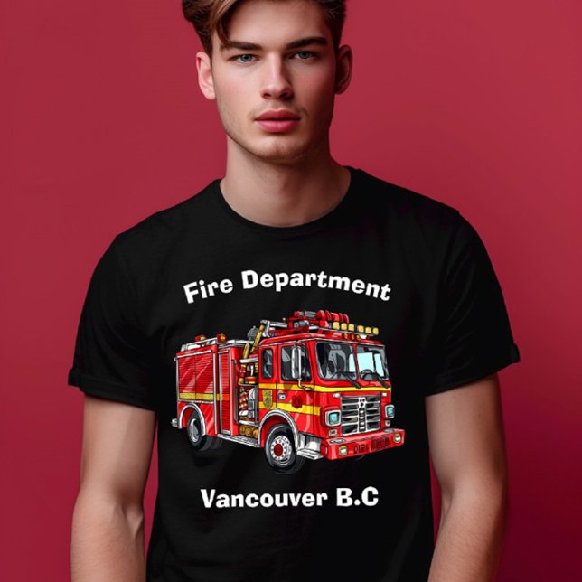 Farbenfroher klassischer Feuerwehrwagen bereit! T-Shirt (Von Creator hochgeladen)