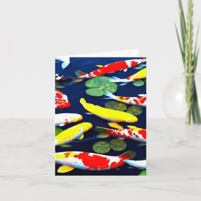 Farbenfroher Koi Fisch Schwimmen im Teich Karte (Vorderseite)