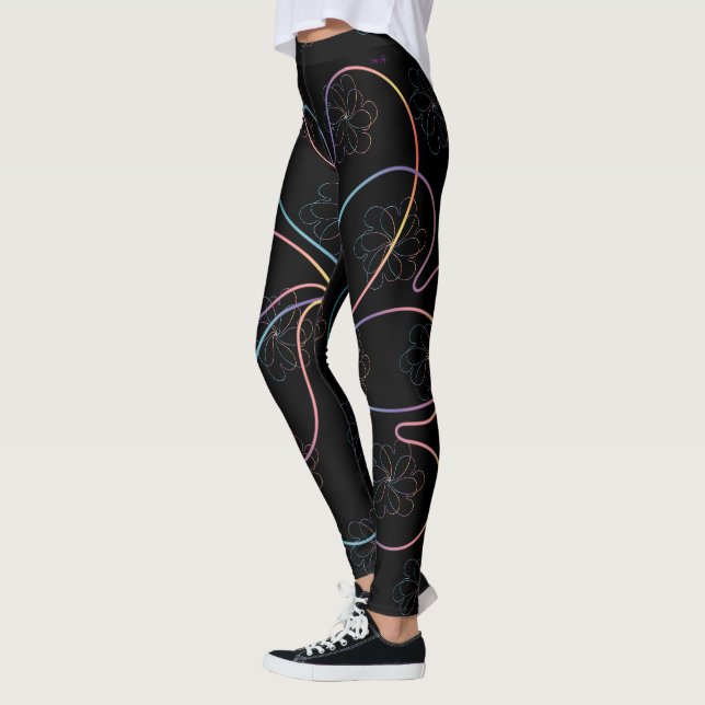 Farbenfroher Sonnenaufgang auf der Blume Black Chi Leggings (Links)