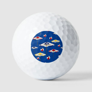 Farbenfroher Strandschirm und Beach Ball Custom