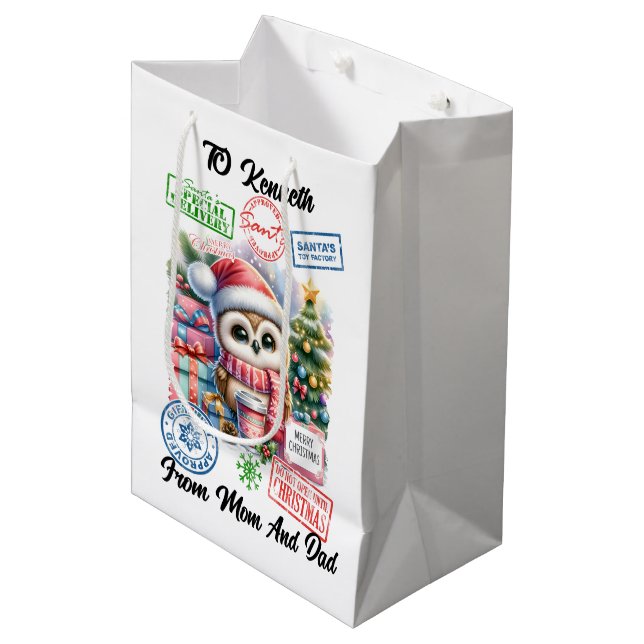 Farbenfroher Urlaubssack mit fröhlicher Santa Eule Mittlere Geschenktüte (Vorderseite Schrägansicht)