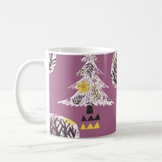 Farbenfroher Wald mit Vögeln, nahtlose Fliesen. Kaffeetasse