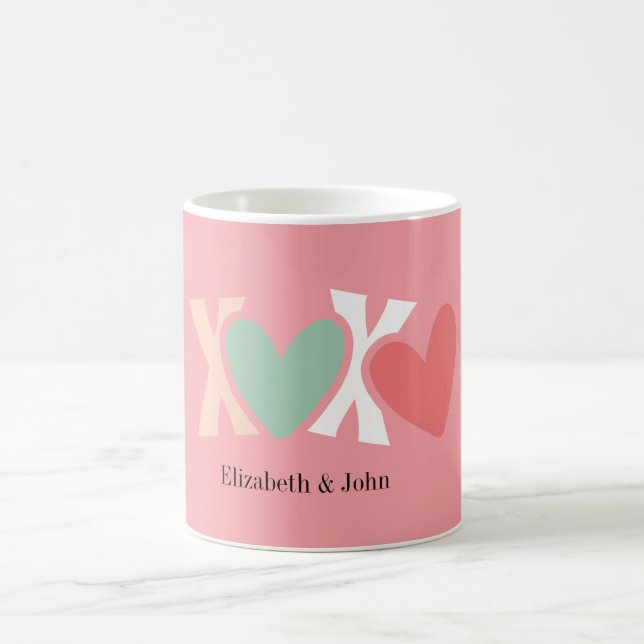 Farbenfroher "XOXO" Valentinstag Kaffeetasse (Mittel)