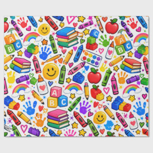 Farbenfrohes Geschenkpapier für den Klassenraum vo