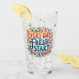 Farbenfrohes "Jeder Tag ist ein Neuanfang" Motivie Glas