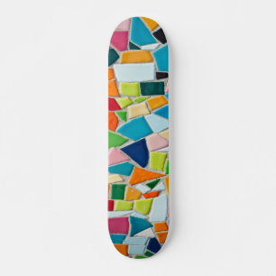 Farbenfrohes Mosaikfliesenmuster Skateboard
