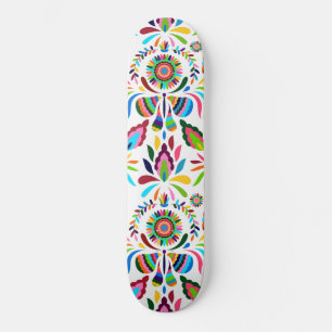 Farbenfrohes Otomi-Schmetterlings-Blumen-Kühn-Must Skateboard