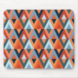 Farbenfrohes Rauten- und Dreiecksmuster Mousepad