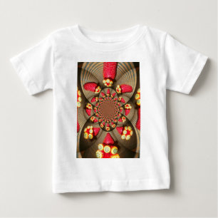 Farbenfrohes rotes Entzücken: Erdbeer-Kaleidoskop- Baby T-shirt