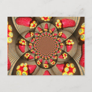 Farbenfrohes rotes Entzücken: Erdbeer-Kaleidoskop- Postkarte