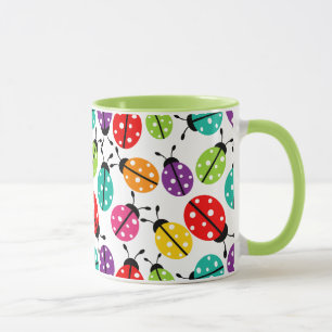 Farbenfrohes süßes Marienkäfer-Nahtlosmuster Tasse