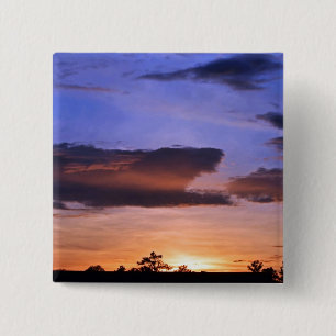 Farbenprächtiger Sonnenuntergang von Shirley Taylo Button