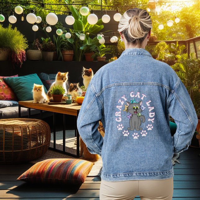 FARBFÄLTIGE CRAZY CAT LADY JEANSJACKE (Von Creator hochgeladen)