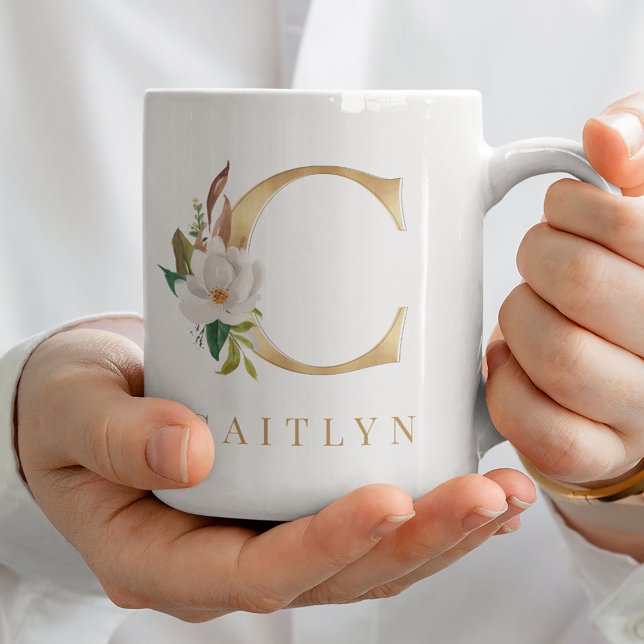 Farbflorale und goldene Buchstaben C Monogramm Kaffeetasse (Von Creator hochgeladen)