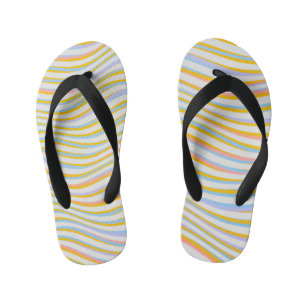 Farbgestrichene Flip Flops für Kinder