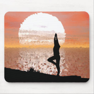 Farbige Abstrakte Yoga-Pose mit heller Sonne Mousepad