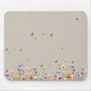 Farbige Aquarell-Wildblume mit Schmetterling Mousepad