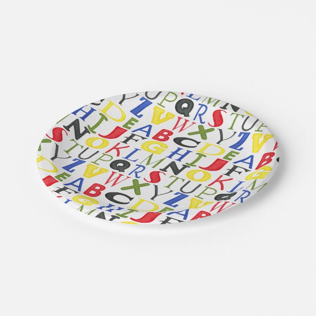 Farbige Briefe von Megan Meagher Pappteller (Schrägansicht)