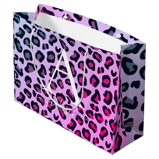 Farbige Cheetah Print Monogram Große Geschenktüte (Rückseite Schrägansicht)