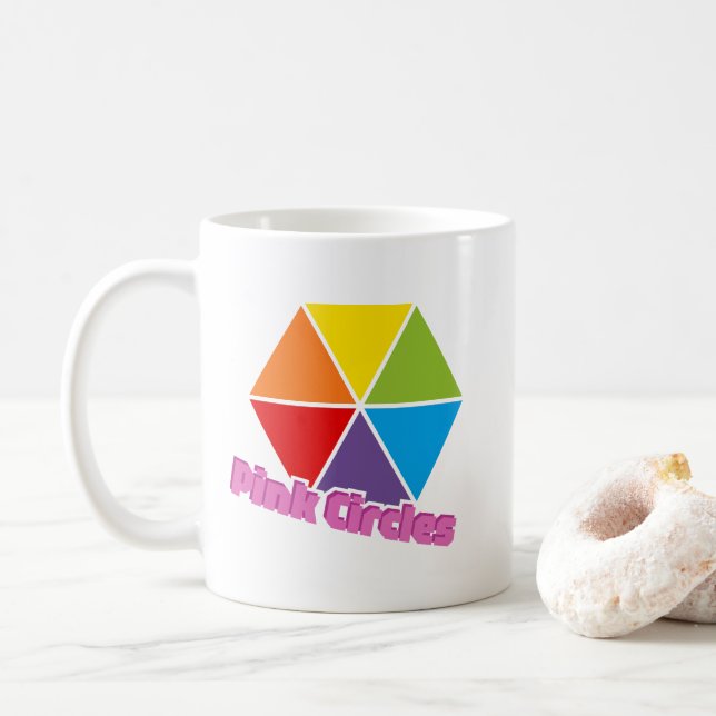 Farbige Dreiecke mit rosa Kreise Text Tasse (Mit Donut)