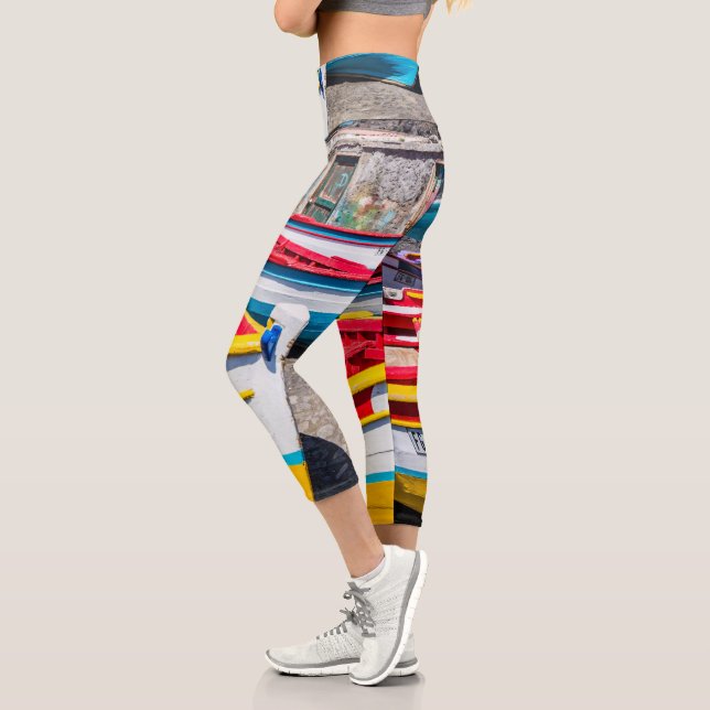 Farbige Fischerboote, Kap Verde Capri Leggings (Links)