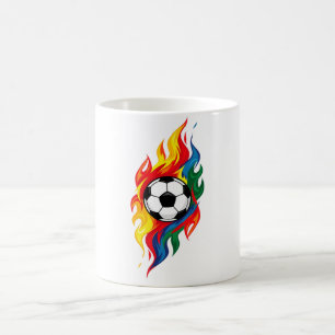 Farbige Fußball-T-Shirt mit Spritzern   Lebendige  Kaffeetasse