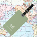 Farbige grüne, weiße Monogramm-Initialen Gepäckanhänger<br><div class="desc">Ein trendiger,  grün gefärbter Hintergrund. Personalisieren Sie Ihre Monogrammbriefe und den vollständigen Namen auf der Vorderseite. Ihre Kontaktinformationen auf der Rückseite.</div>