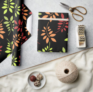 Farbige Herbstreben in wärmeren Tontönen Geschenkpapier