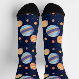 Farbige künstlerische Darstellung von Planeten und Socken