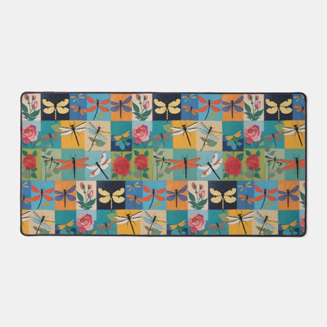 Farbige Libellen und Rosen Patchwork Schreibtischunterlage (Vorderseite)
