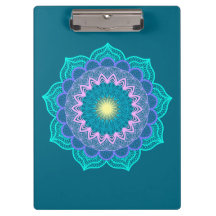 Farbige Mandala auf blauem Hintergrund