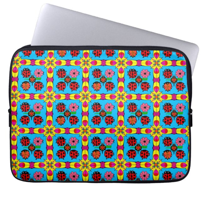 Farbige Marienkäfer und Blumen Laptopschutzhülle (Vorderseite)