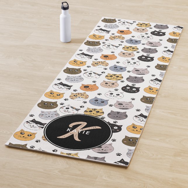 Farbige Niedliche Funny Cats & Paw Muster Monogram Yogamatte (Beispiel)