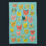 Farbige Niedliche Katzen Kätzchen Aquamarin Geschirrtuch<br><div class="desc">Dekorieren Sie Ihre Küche mit diesem niedlichen Handtuch. Macht ein tolles Haus-Erwärmung oder Jubiläum Geschenk! Sie können ihn anpassen und auch Text hinzufügen. Karo in meinem Shop für viel mehr Farben und Muster und passende Küchenartikel!</div>